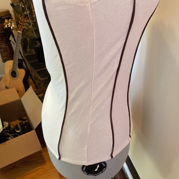 Nomads organic cotton/hemp blend stretchy tank top with cutout back - Picture 6 of 9